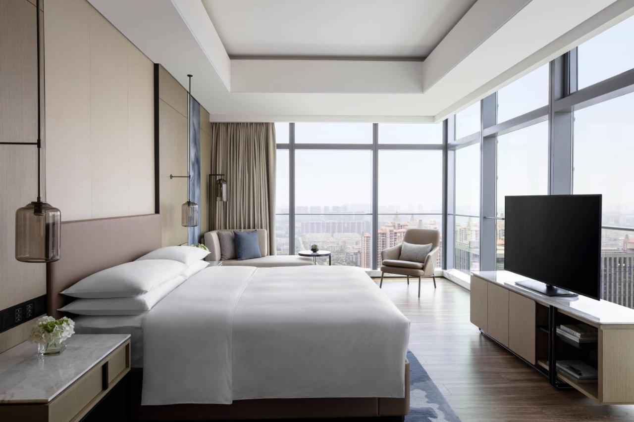 Zhangjiagang Marriott Hotel Exterior photo