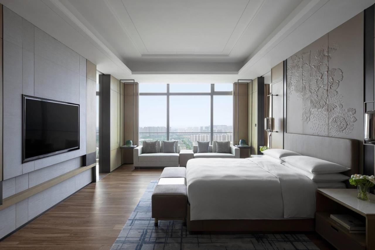 Zhangjiagang Marriott Hotel Exterior photo